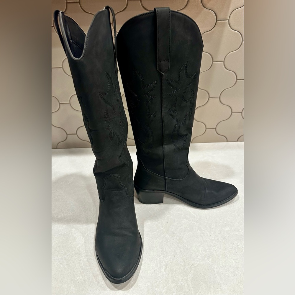 Pink Lily Black Suede Western Boots - Size 8